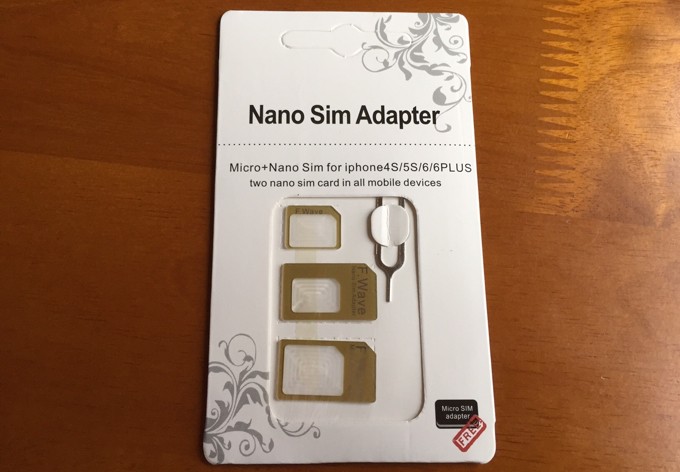 nano SIMアダプター